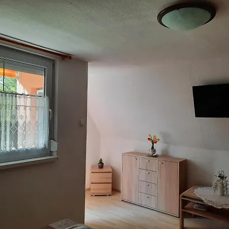 Dora Apartmanhaz Lägenhet Zalakaros
