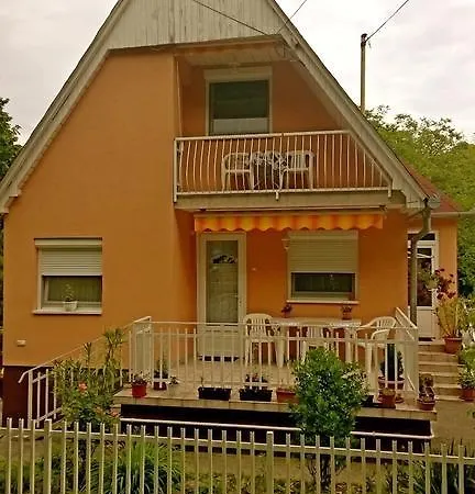Dora Apartmanhaz Lägenhet